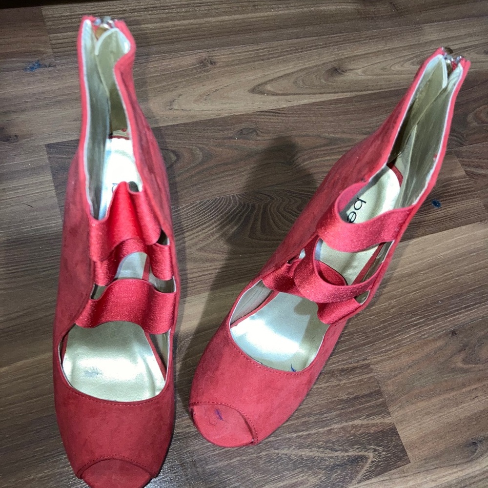 Bebe Heels - Picture 2 of 2